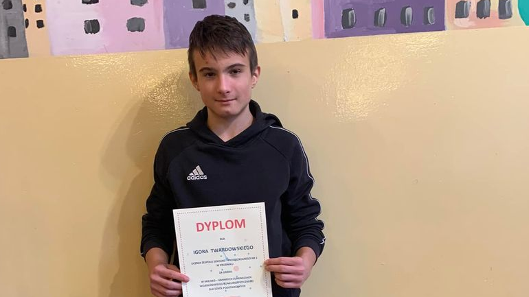 Opis alternatywny powinien przekazać treść ilustracji